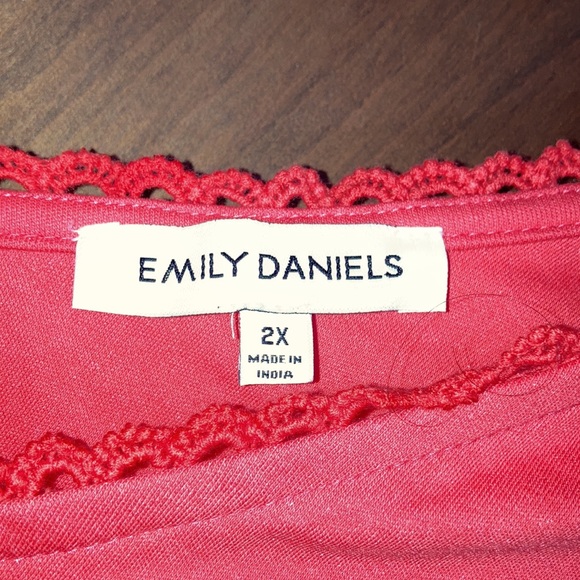 Emily Daniels sleeveless tank top v neck w crochet trim top size 2X - Picture 6 of 16